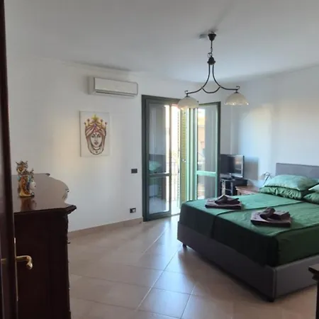 Santa Sofia Апартаменты *