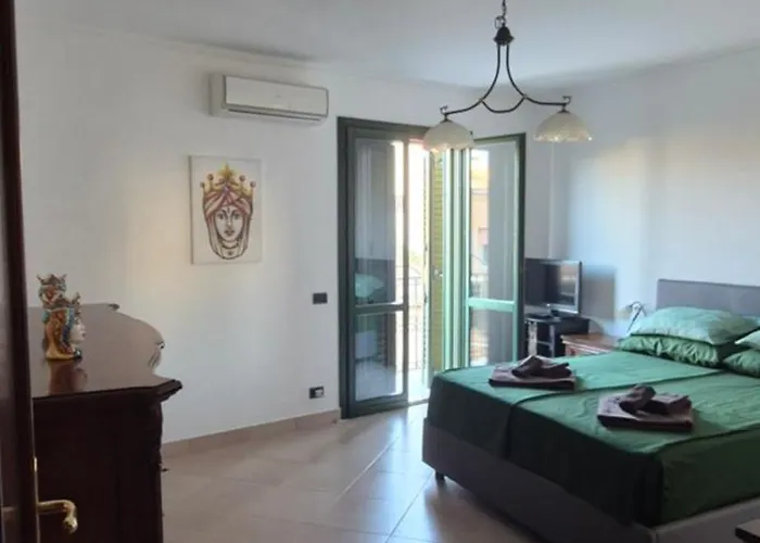 Santa Sofia Apartment *